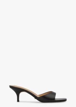 Archie Black Como Heels