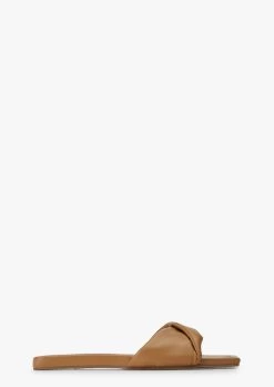 Echo Honey Nappa Flats